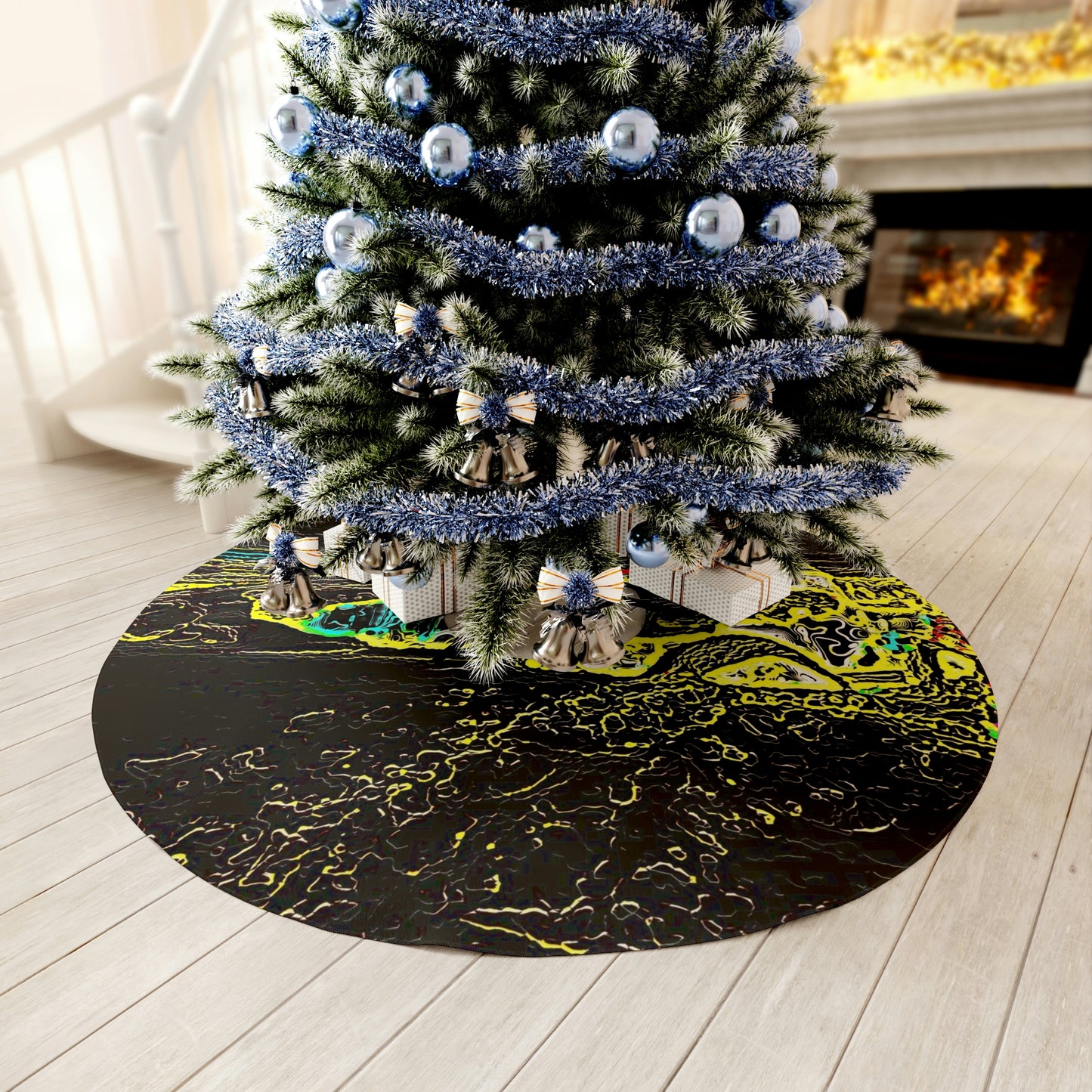 Round Tree Skirt ... "Snow Vehicle In Snow Storm At-Rest" ... Circa 12Mar23 ... Central Idaho ... 18-Hours Rendering Time: Original Works ...