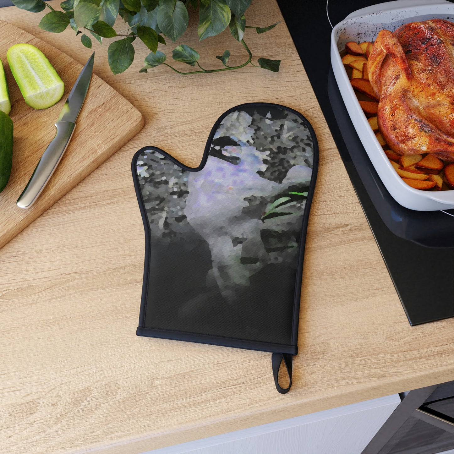 Oven Glove ... "Come Fly With Us At CIP Airways" .. CIP: Central_Idaho-Properties ...
