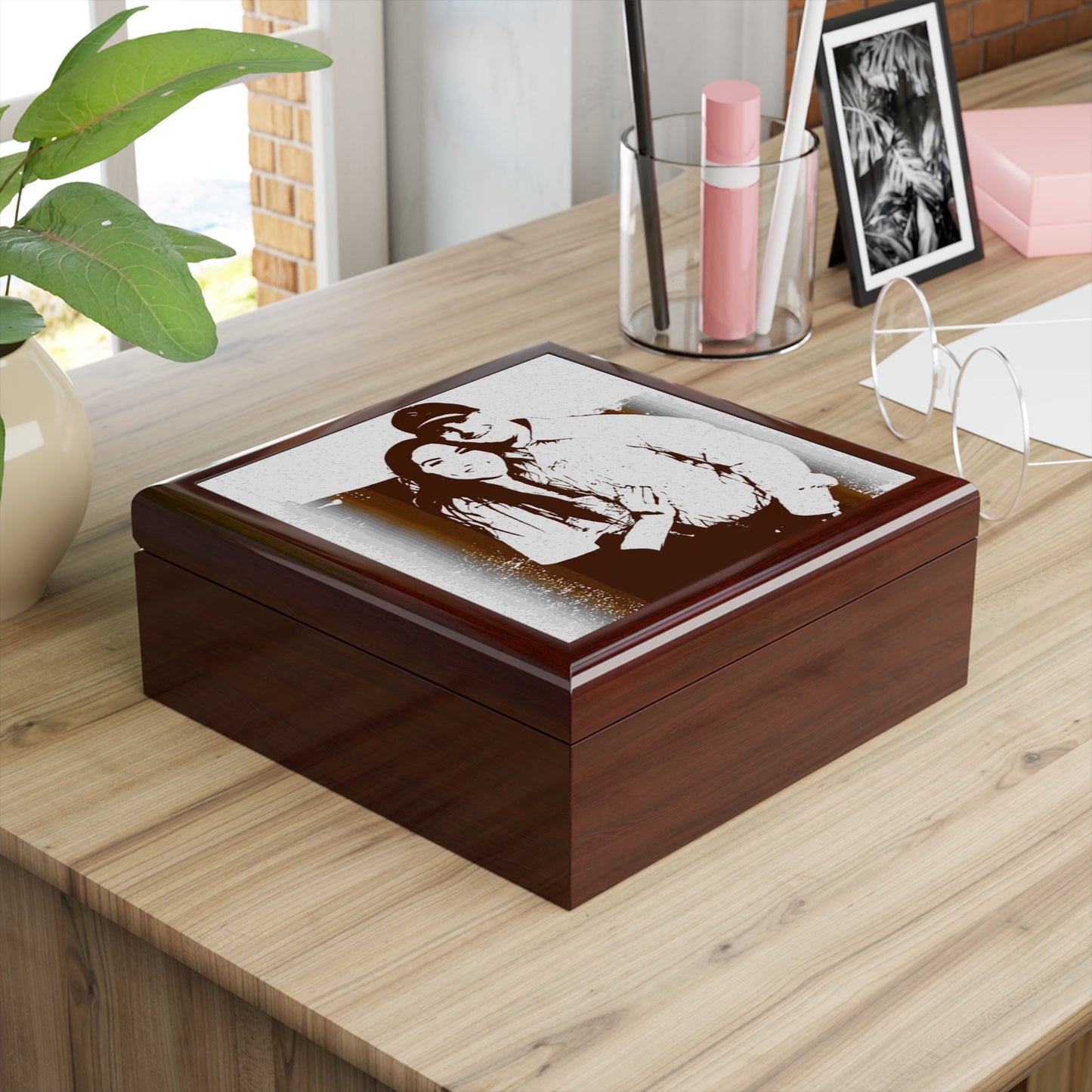 Jewelry Box ... "The Best Of Friends" ... Original Works ... December 2023 ... Central Idaho, USA.