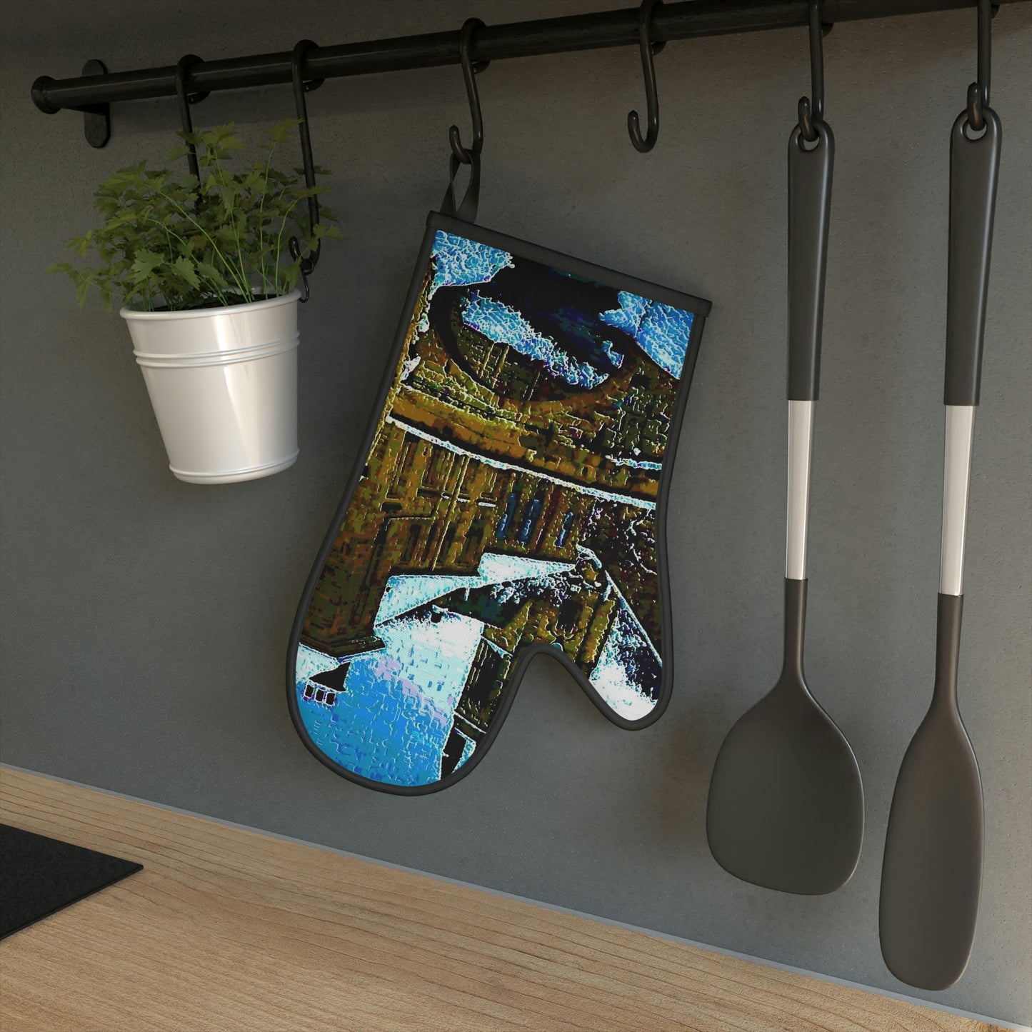 Oven Glove ...   Walikng The Streets & Alleys ... 'Strolling The Canals ... '  ... Original Works  ...