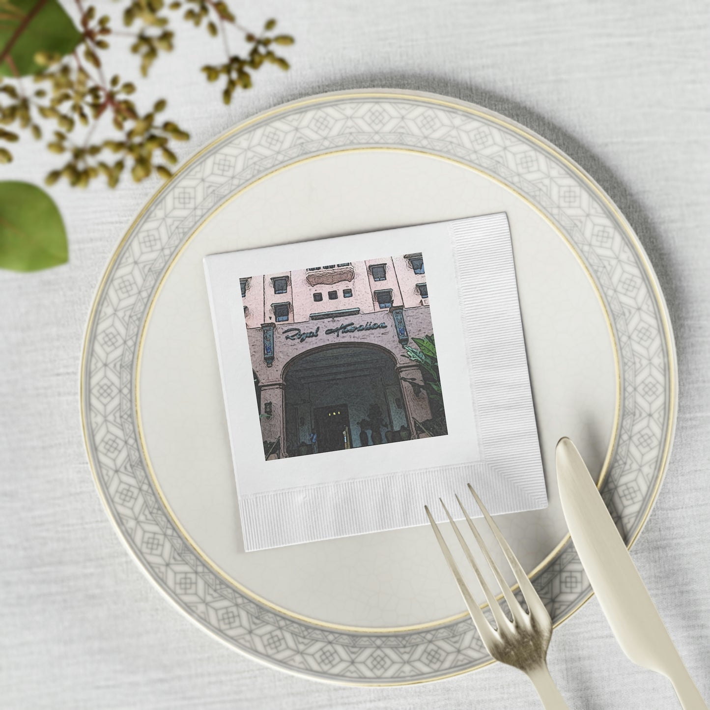 White Coined Napkins ...  "La Grande Entree" At: 'The Pink Palace' ... The Royal Hawai'ian ... Honolulu, HI ... '27Oct2014' ... Original Works ...
