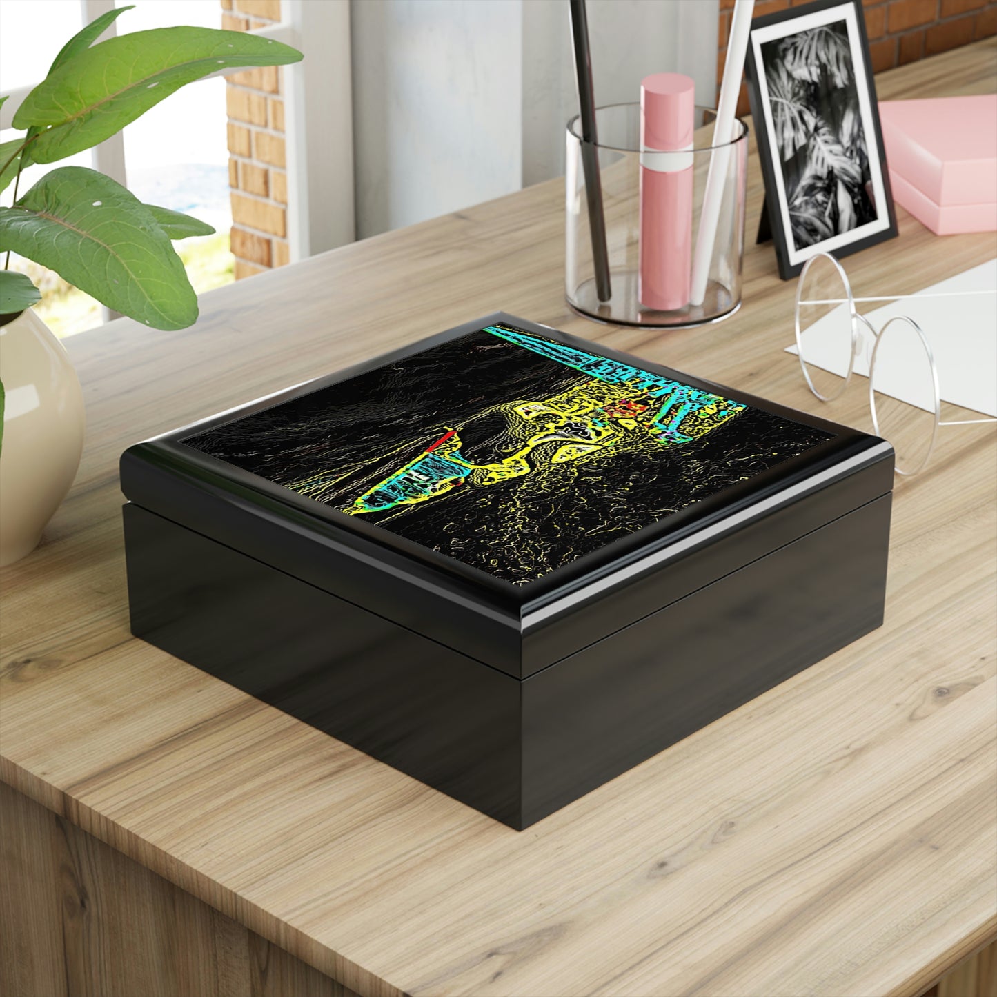 Jewelry Box ... "Snow Vehicle In Snow Storm At-Rest" ... Circa 12Mar23 ... Central Idaho ... 18-Hours Rendering Time: Original Works ...