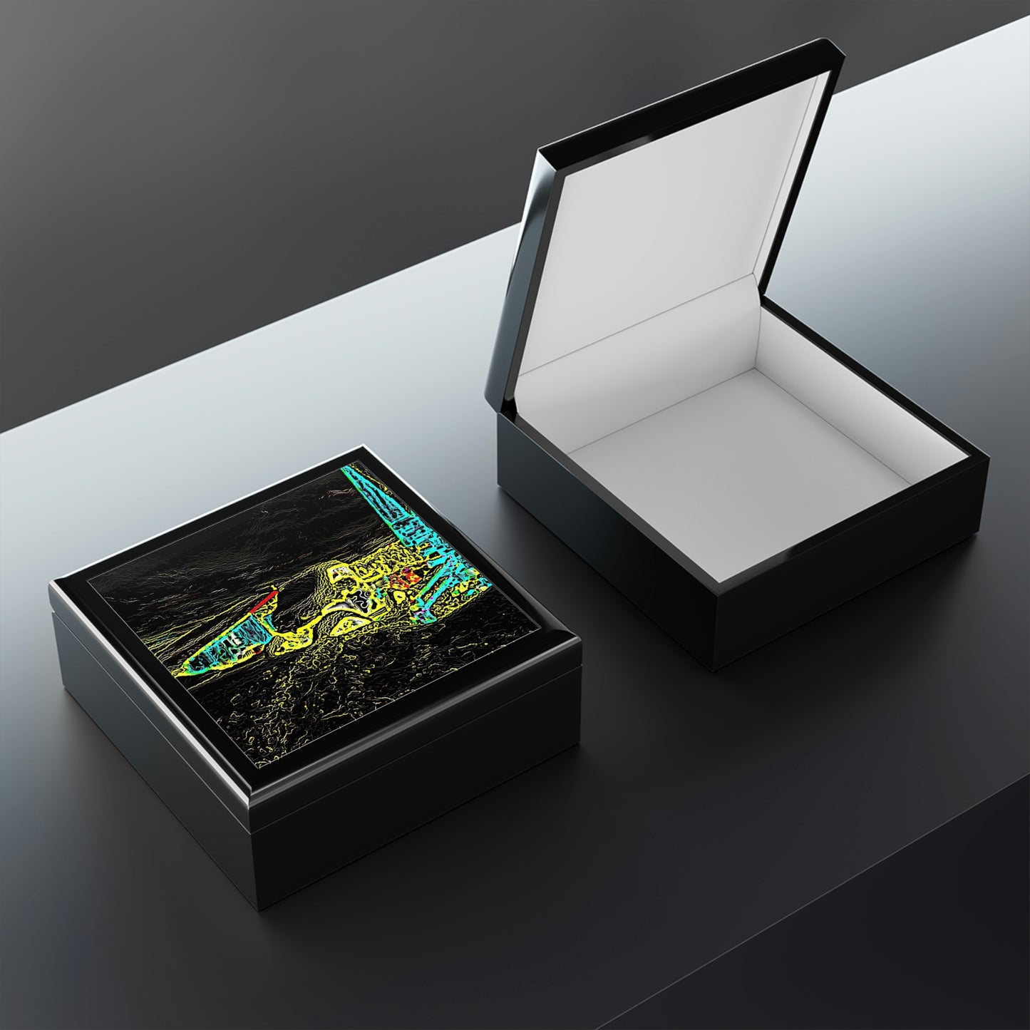 Jewelry Box ... "Snow Vehicle In Snow Storm At-Rest" ... Circa 12Mar23 ... Central Idaho ... 18-Hours Rendering Time: Original Works ...