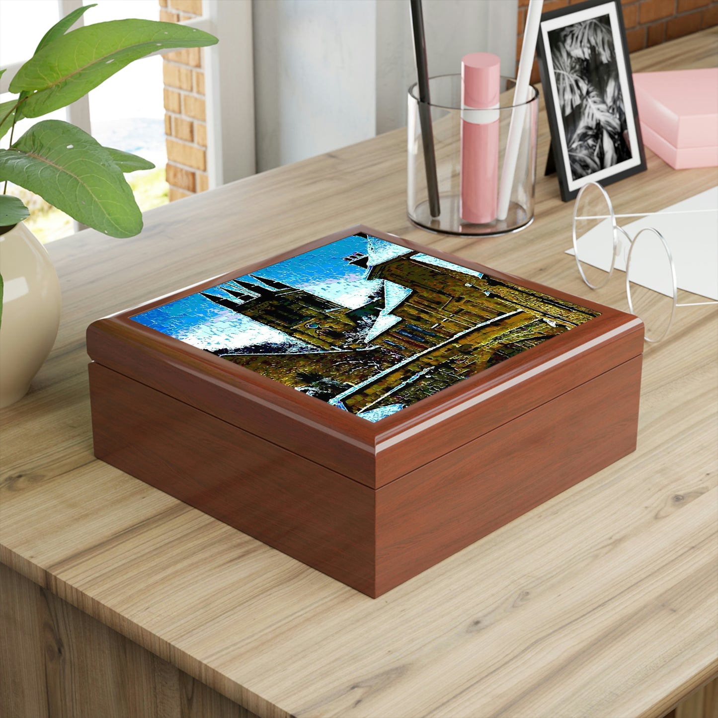 Jewelry Box...  Walikng The Streets & Alleys ... 'Strolling The Canals ... '  ... Original Works  ...
