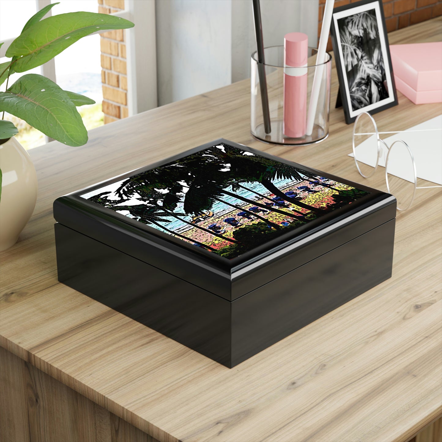 Jewelry Box ... "A Beautiful Beach Amongst The Palms" ... The Outrigger Waikiki, Honolulu, Oahu ... Original Works ...