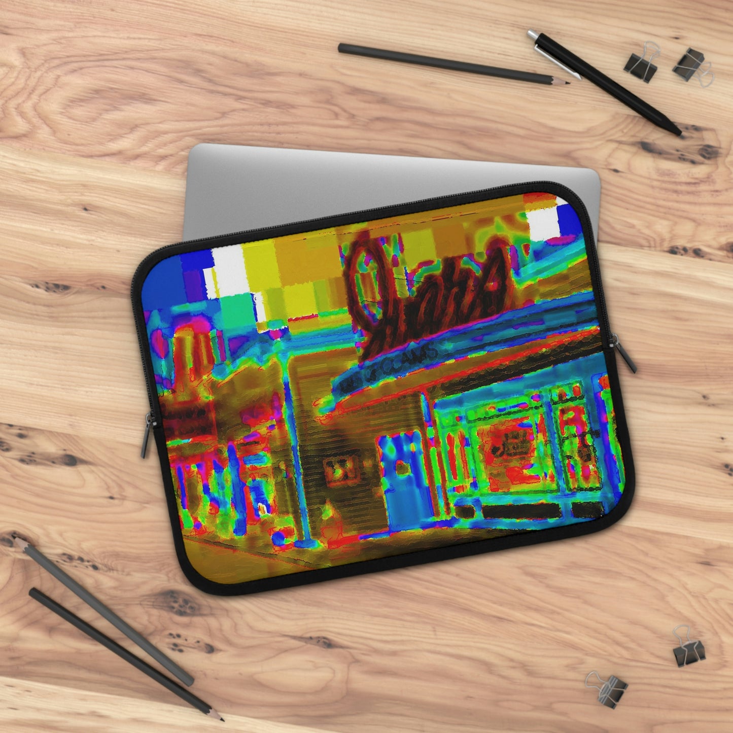 Laptop Sleeve ...  In-A-Hurry & Stressed? ... Remember: Keep "Clam" ... Clam_Happy ...  'Ivars: Seattle Waterfront' ... Personal Archives ... Original Works ...