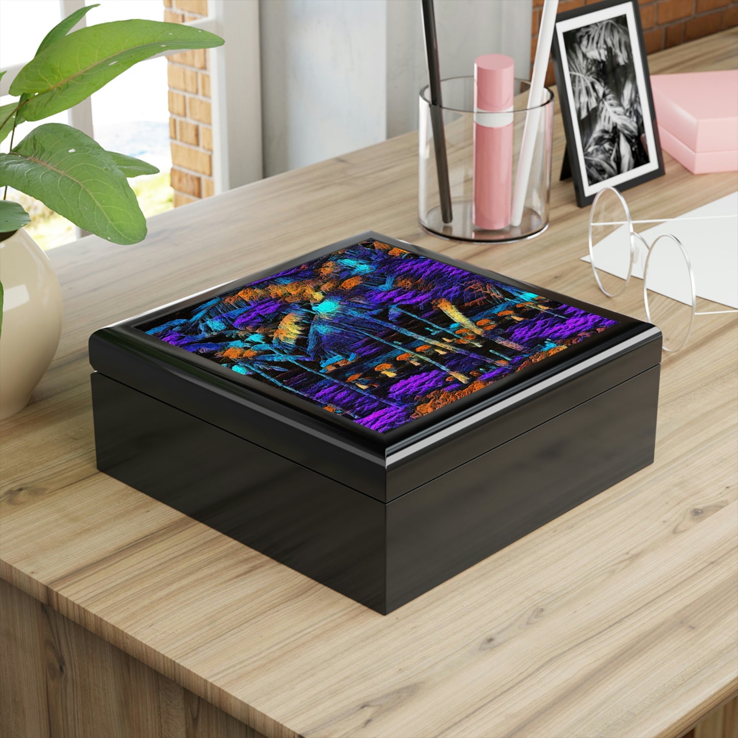 Jewelry Box ... "The Royal Hawai'ian: Waikiki Beach_Beach" ... Honolulu, HI ... Ocotber 2014 (Halloween) ... Original Works ...