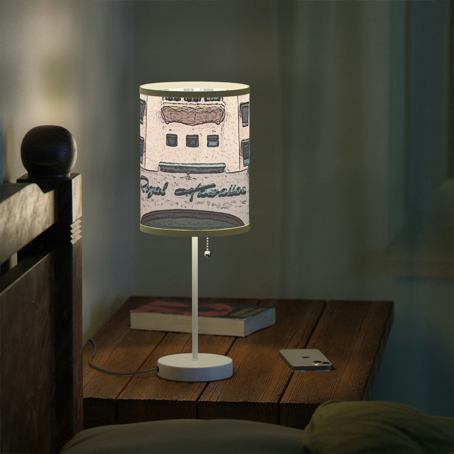 Lamp on a Stand, US|CA plug ...  "La Grande Entree" At: 'The Pink Palace' ... The Royal Hawai'ian ... Honolulu, HI ... '27Oct2014' ... Original Works ...