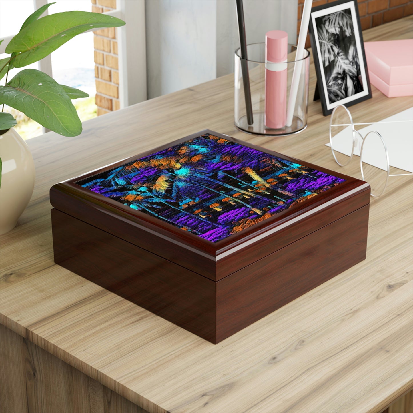 Jewelry Box ... "The Royal Hawai'ian: Waikiki Beach_Beach" ... Honolulu, HI ... Ocotber 2014 (Halloween) ... Original Works ...
