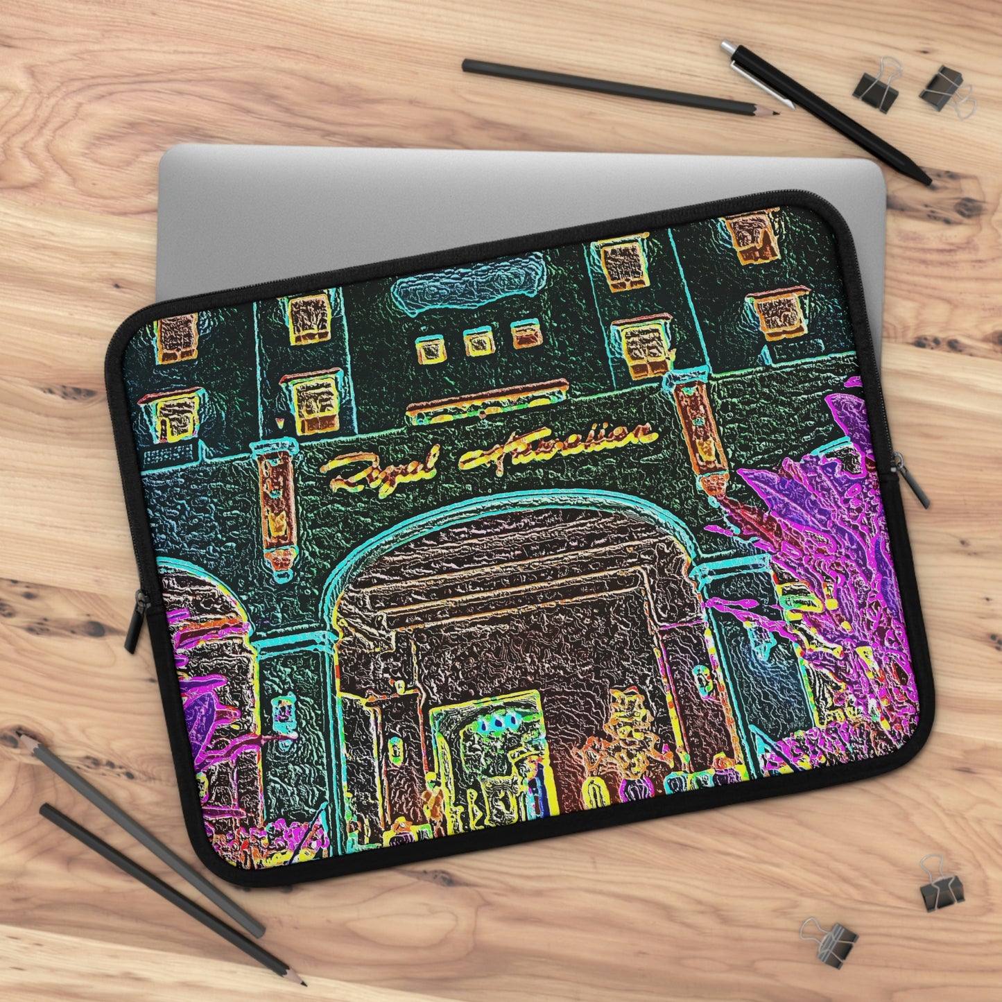 Laptop Sleeve ... "La Grande Entree" At: 'The Pink Palace' ... The Royal Hawai'ian ... Honolulu, HI ... '27Oct2014' ... Original Works ...