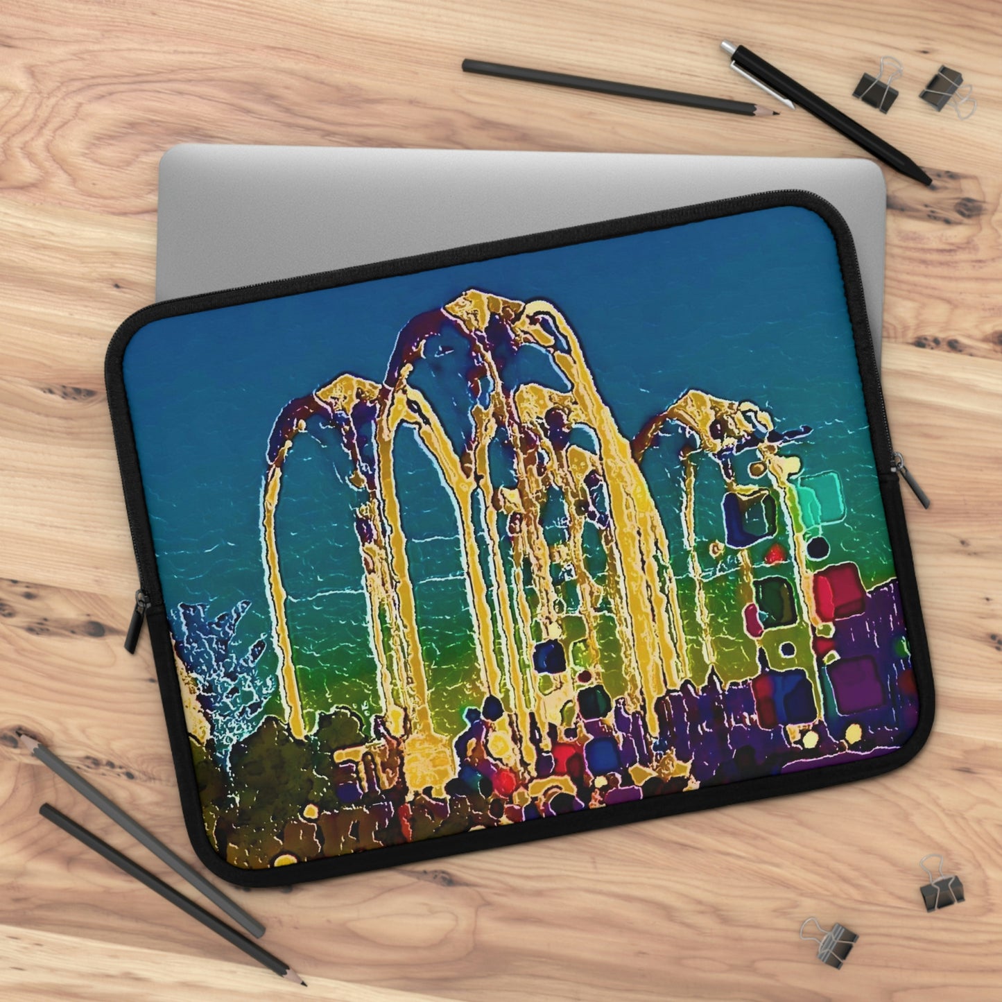 Laptop Sleeve ... "Arches 'Like-No-Other' ... " Seattle World's Fair: 1962. A Family Original ...