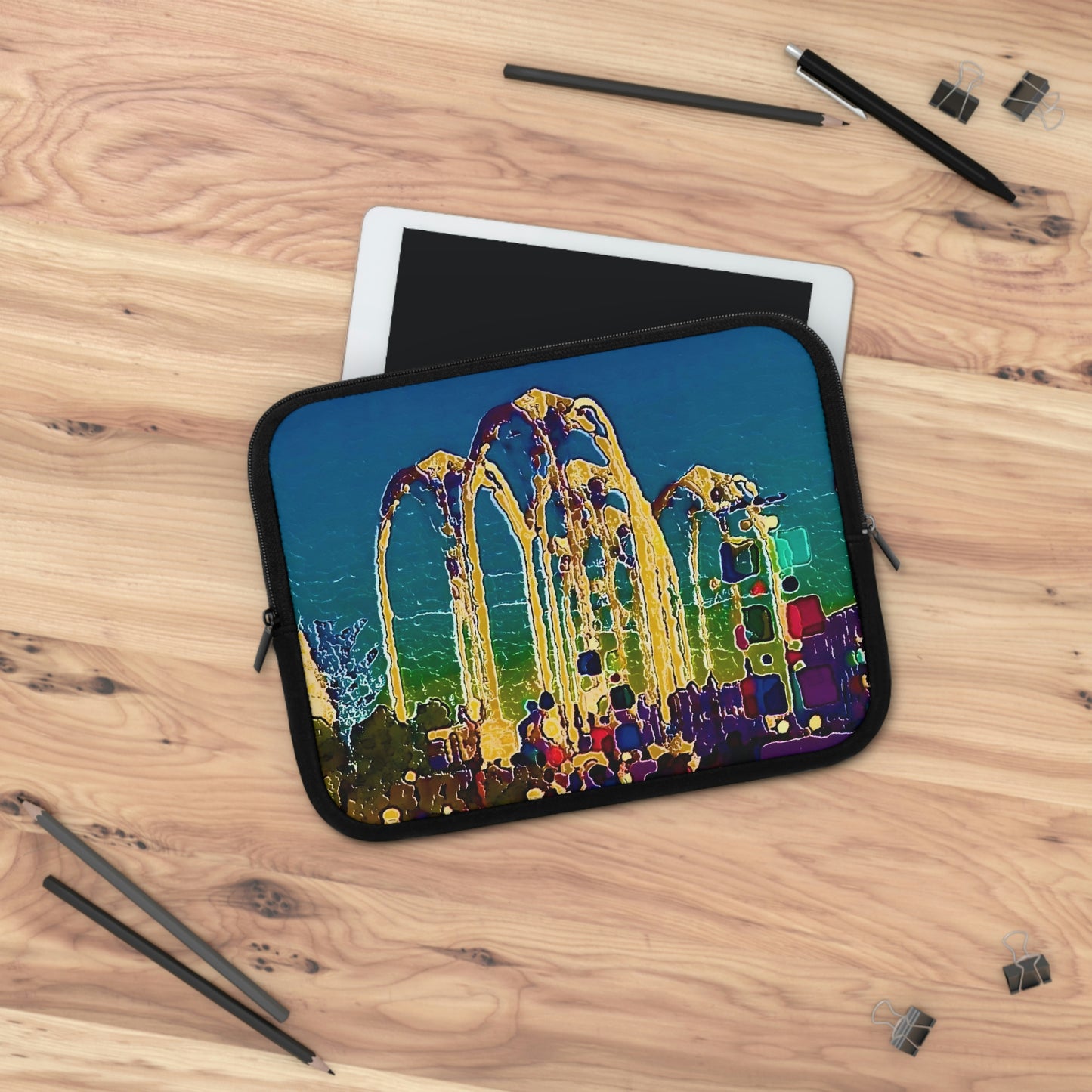 Laptop Sleeve ... "Arches 'Like-No-Other' ... " Seattle World's Fair: 1962. A Family Original ...