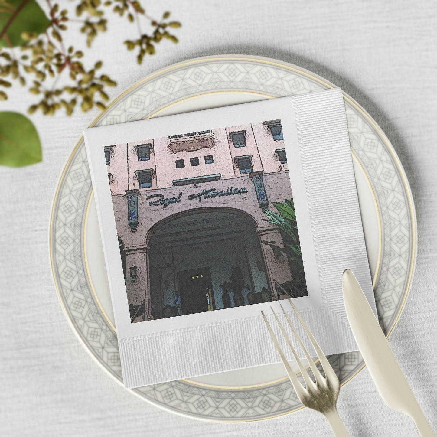 White Coined Napkins ...  "La Grande Entree" At: 'The Pink Palace' ... The Royal Hawai'ian ... Honolulu, HI ... '27Oct2014' ... Original Works ...