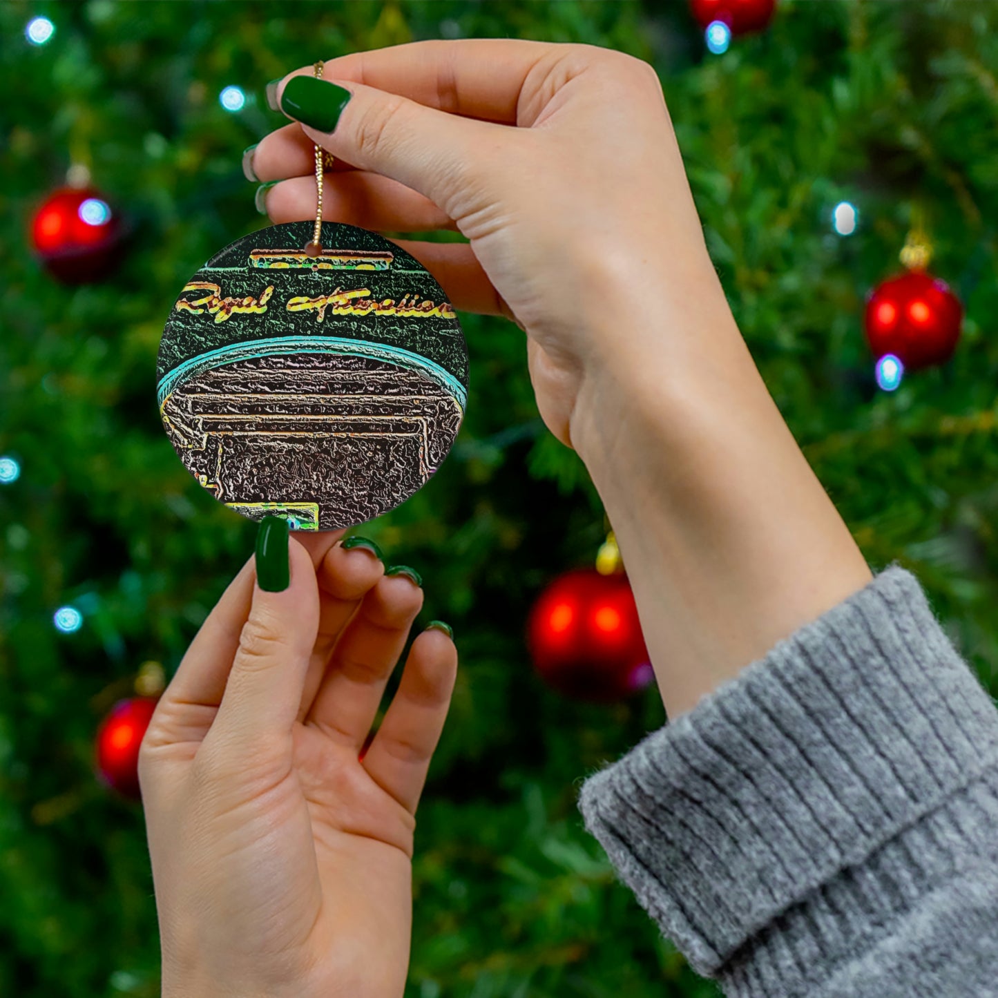 Ceramic Ornament, 1-Pack ... "La Grande Entree" At: 'The Pink Palace' ... The Royal Hawai'ian ... Honolulu, HI ... '27Oct2014' ... Original Works ...