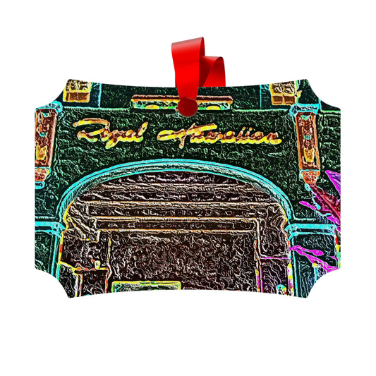 Plywood Ornaments (Round, Berlin) ... "La Grande Entree" At: 'The Pink Palace' ... The Royal Hawai'ian ... Honolulu, HI ... '27Oct2014' ... Original Works ...
