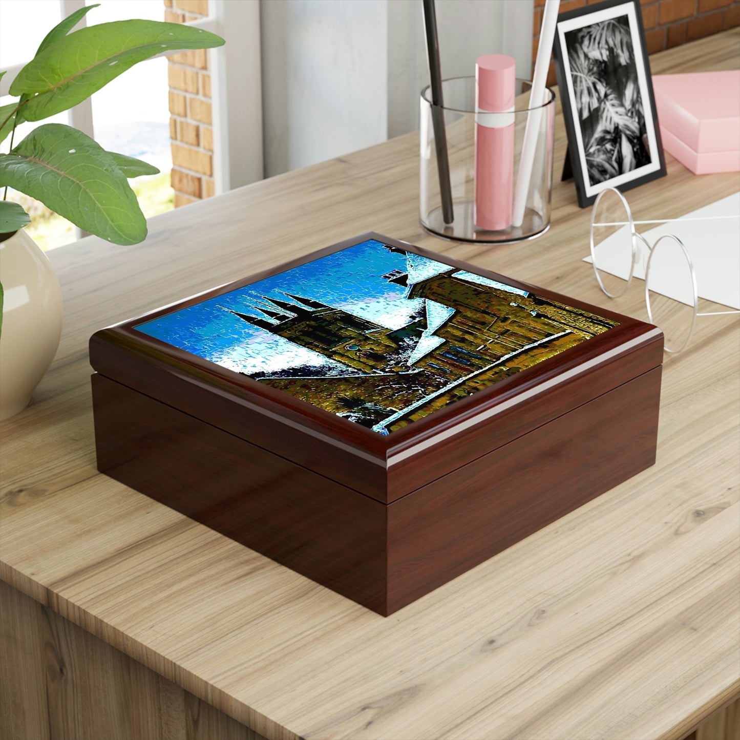 Jewelry Box ... Walikng The Streets & Alleys ... 'Strolling The Canals ... '  ... Original Works  ...