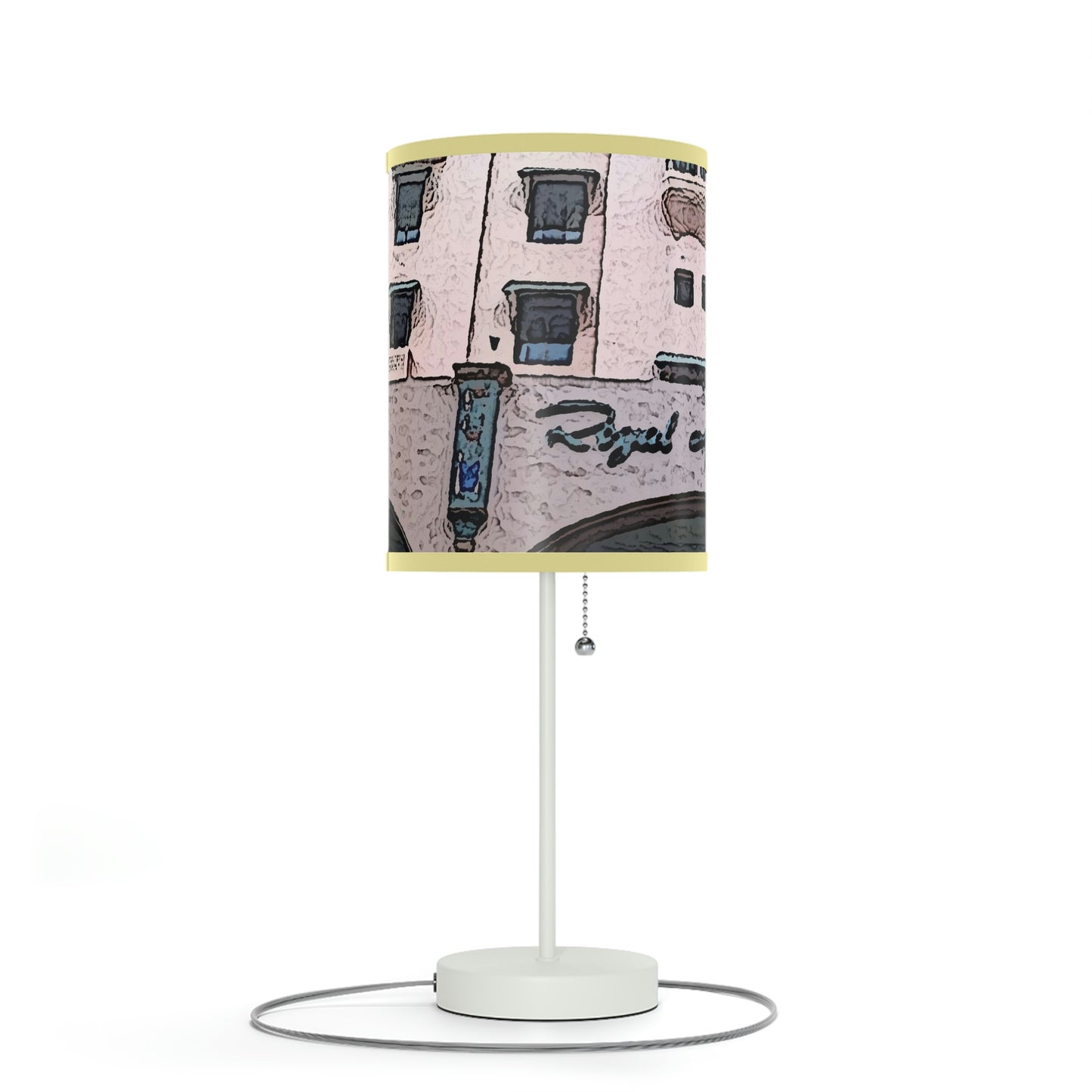 Lamp on a Stand, US|CA plug ...  "La Grande Entree" At: 'The Pink Palace' ... The Royal Hawai'ian ... Honolulu, HI ... '27Oct2014' ... Original Works ...