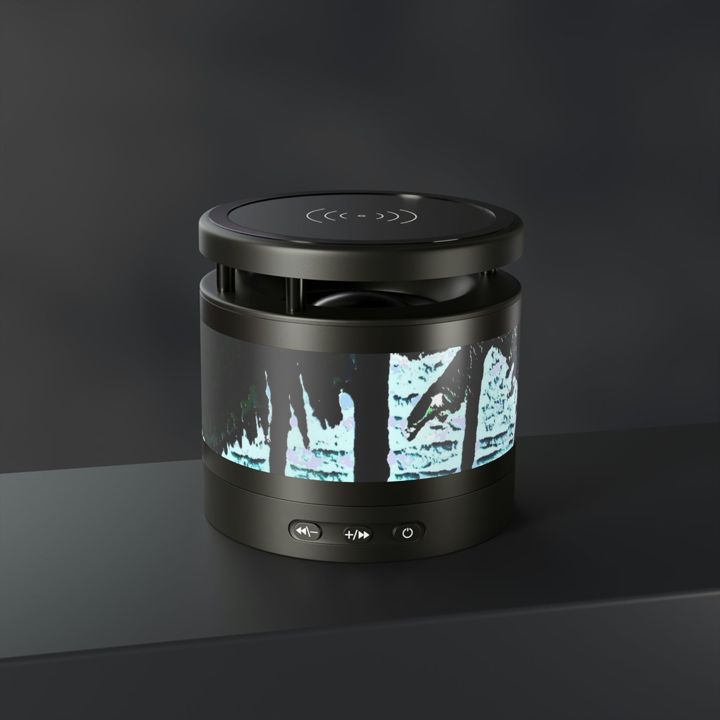 Metal Bluetooth Speaker and Wireless Charging Pad ... "A Beautiful Beach Amongst The Palms" ... The Outrigger Waikiki, Honolulu, Oahu ... Original Works ...