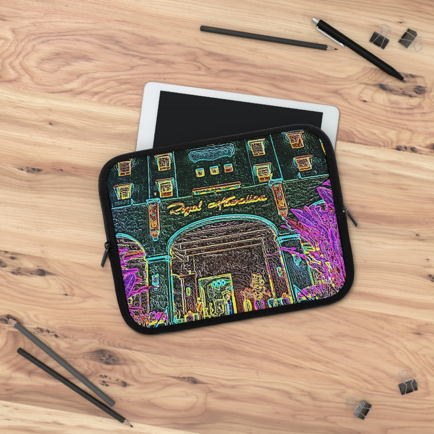 Laptop Sleeve ... "La Grande Entree" At: 'The Pink Palace' ... The Royal Hawai'ian ... Honolulu, HI ... '27Oct2014' ... Original Works ...