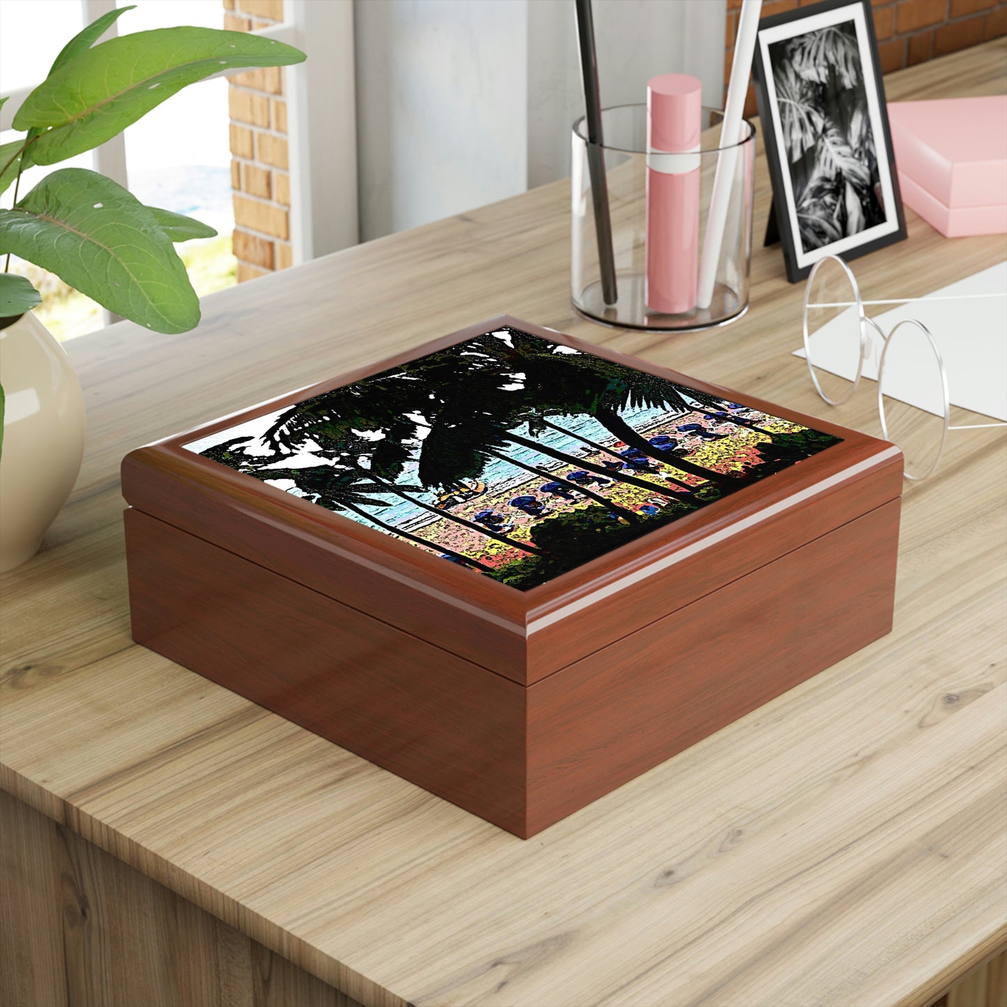 Jewelry Box ... "A Beautiful Beach Amongst The Palms" ... The Outrigger Waikiki, Honolulu, Oahu ... Original Works ...