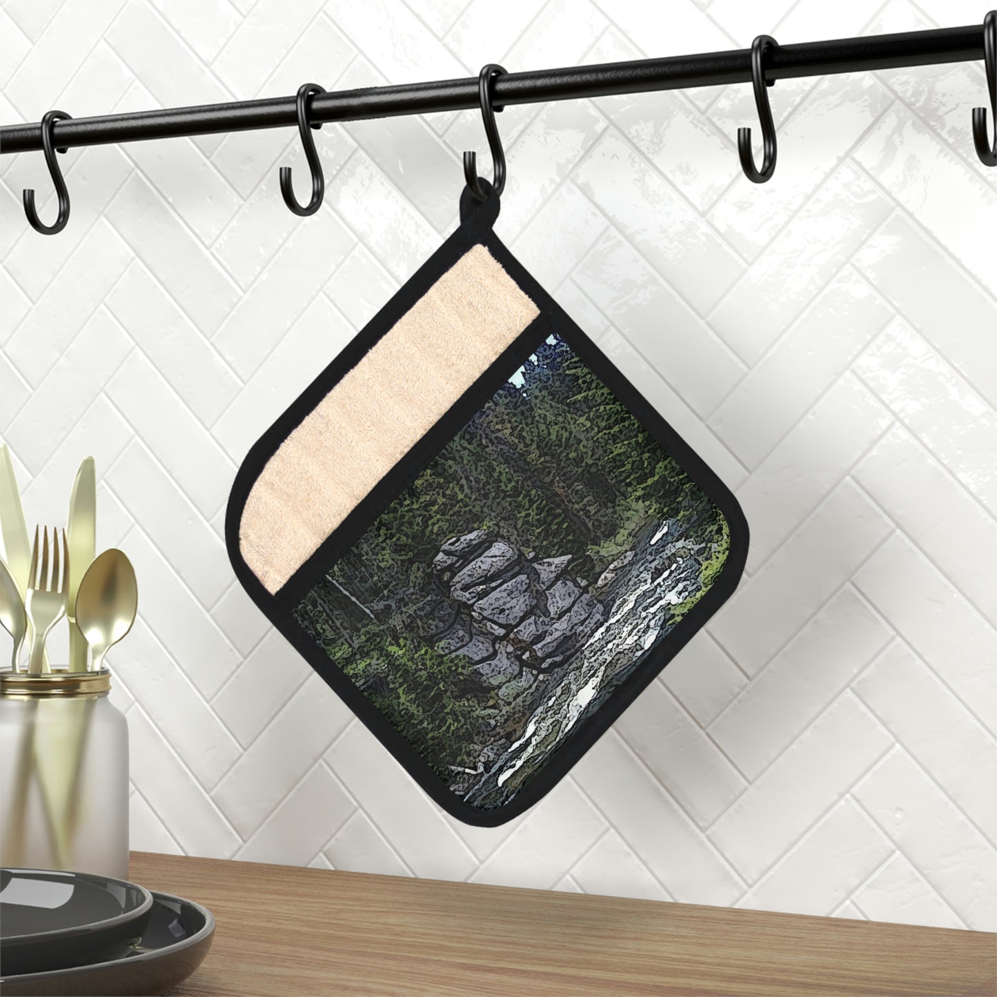 Pot Holder with Pocket ..."I Am Innocent" ... Tricky-Dick Immortalized ... Nixon Rock: Along The River ... Central Idaho, Summer 2020 ... Original Works ...