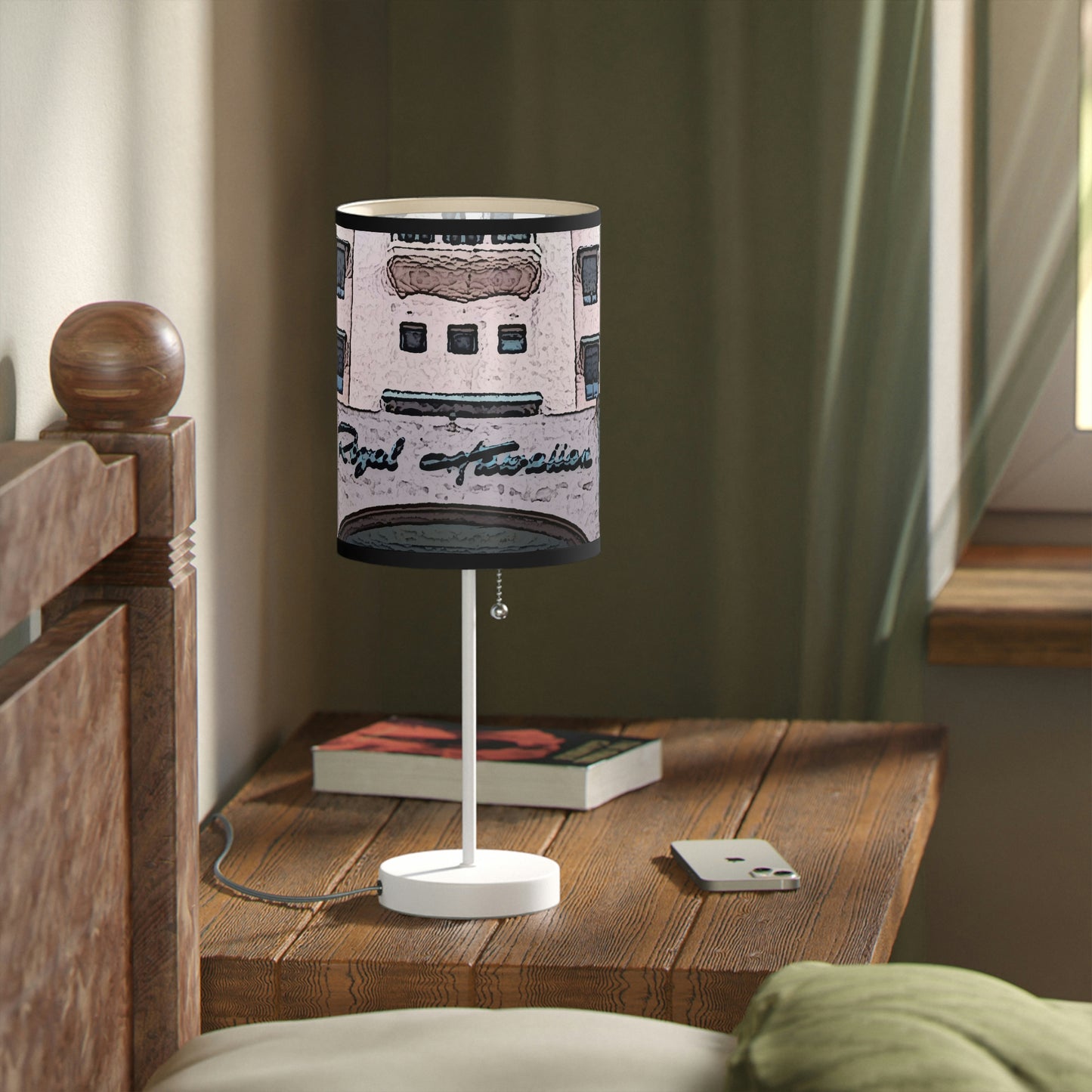 Lamp on a Stand, US|CA plug ...  "La Grande Entree" At: 'The Pink Palace' ... The Royal Hawai'ian ... Honolulu, HI ... '27Oct2014' ... Original Works ...