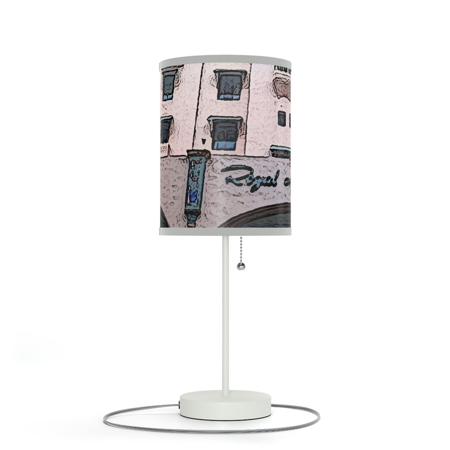 Lamp on a Stand, US|CA plug ...  "La Grande Entree" At: 'The Pink Palace' ... The Royal Hawai'ian ... Honolulu, HI ... '27Oct2014' ... Original Works ...