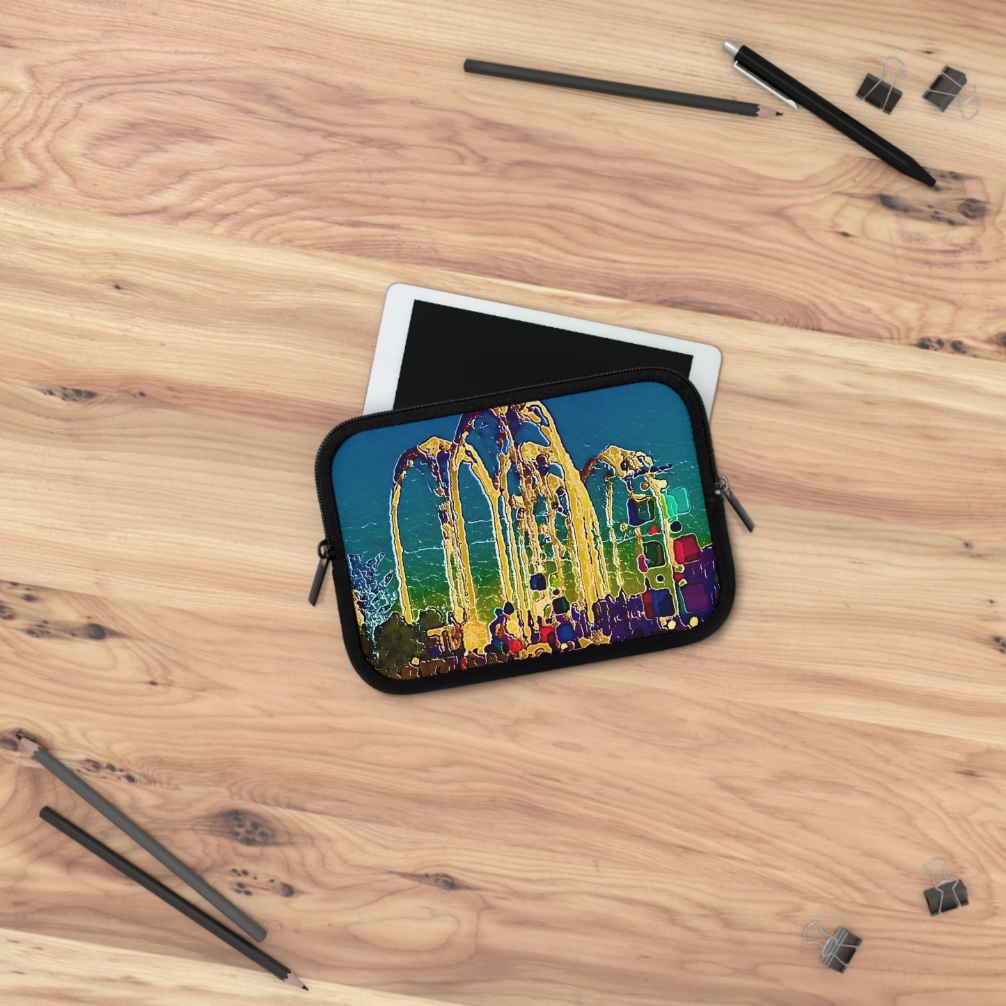 Laptop Sleeve ... "Arches 'Like-No-Other' ... " Seattle World's Fair: 1962. A Family Original ...