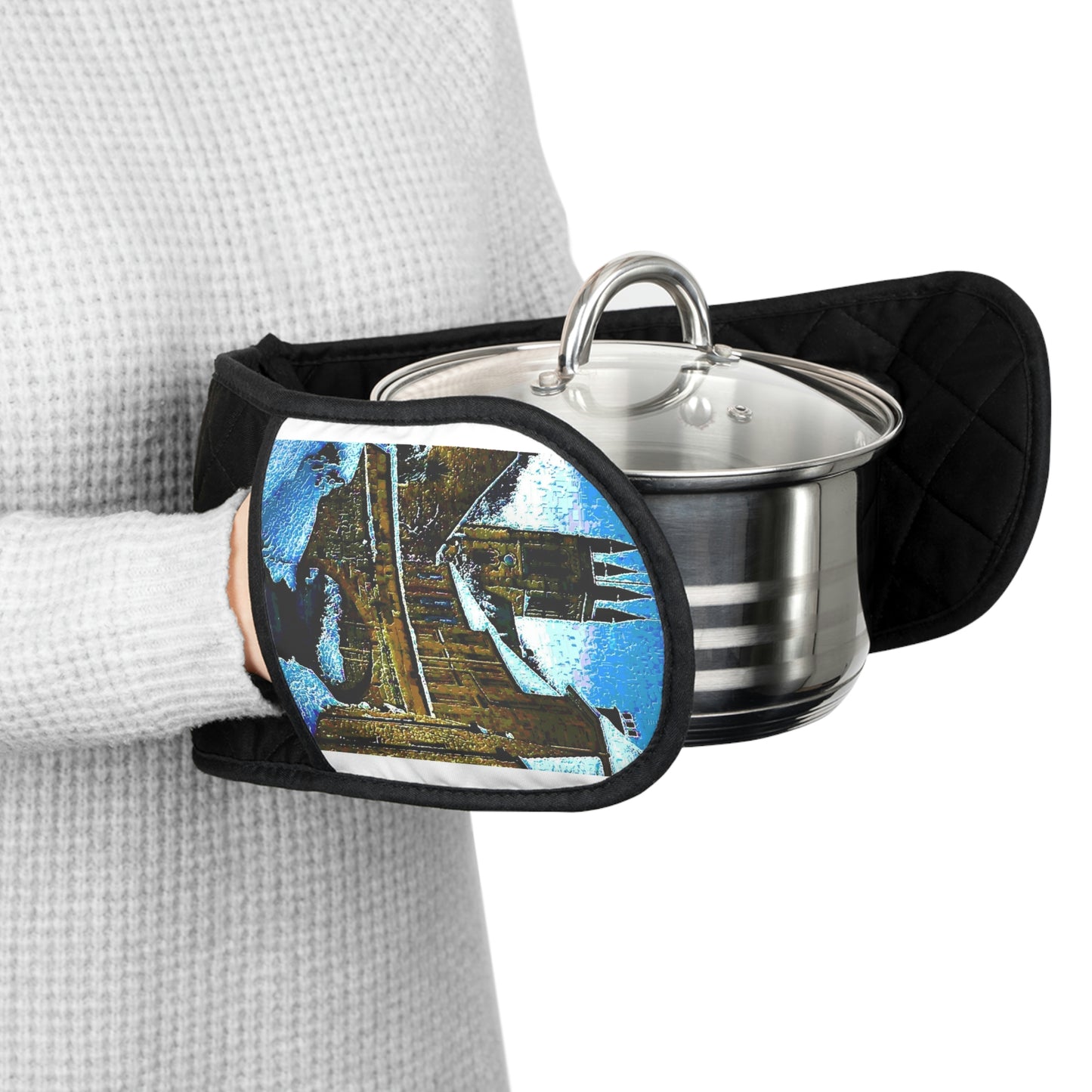 Oven Mitts ...  Walikng The Streets & Alleys ... 'Strolling The Canals ... '  ... Original Works  ...